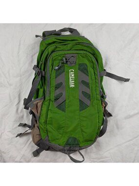 Camelbak Rim Runner Hydration Backpack Green Lightweight Hiking Pack Camping